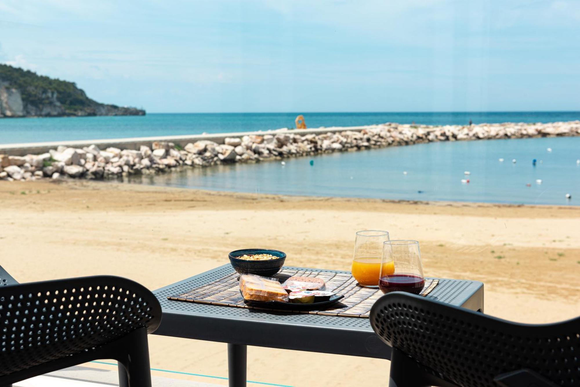 Marina Bay Beach Suites Peschici Luaran gambar